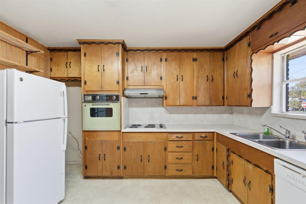 Lynch Add - Residential