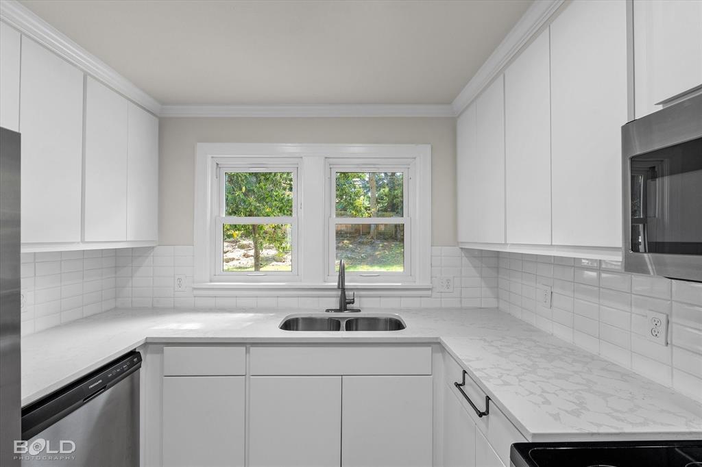 Van Hook Stere Sub - Residential