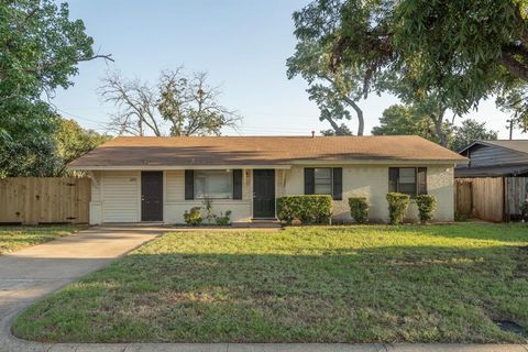 1401 Bryan Drive, Bedford, TX 76022 - #: 20749846