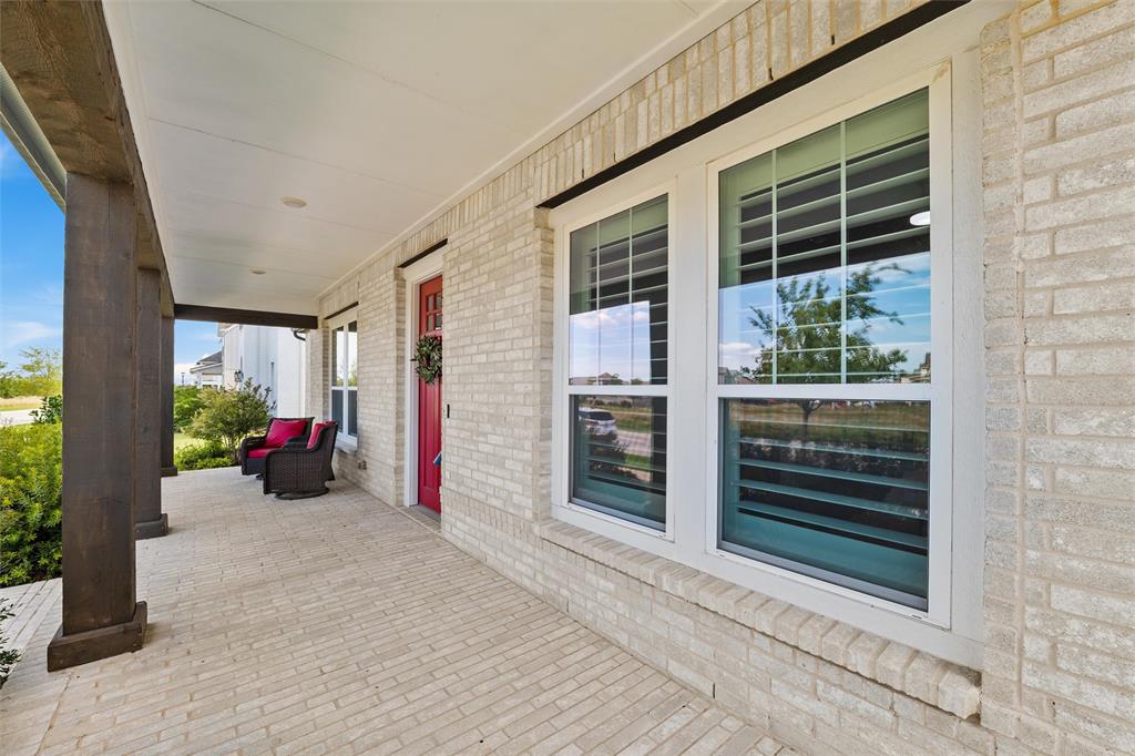 1208 S Pecan Parkway