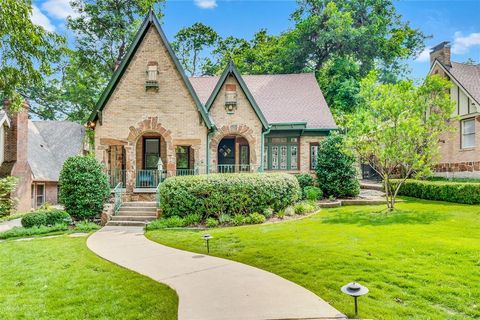Single Family Residence in Dallas TX 1119 Clermont Avenue.jpg