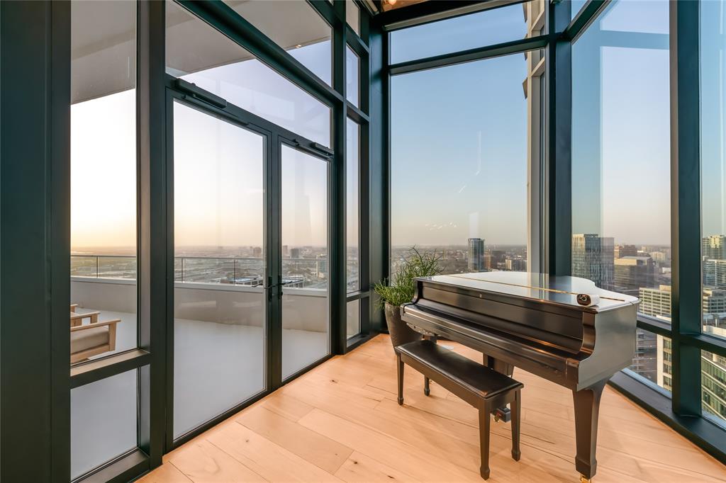 Residences - Residential