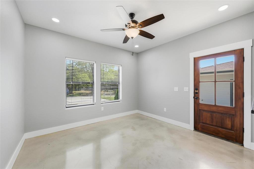 Photo of 1309 S 5th Avenue, Denison, TX 75021 (MLS # 21375146)
