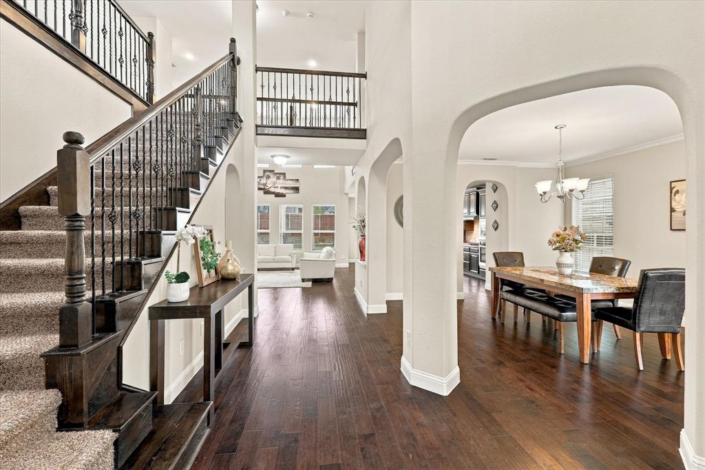 901 Hartford Court