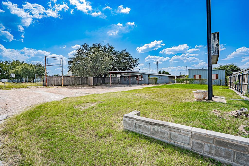 Eastwood Village - Commercial Sale