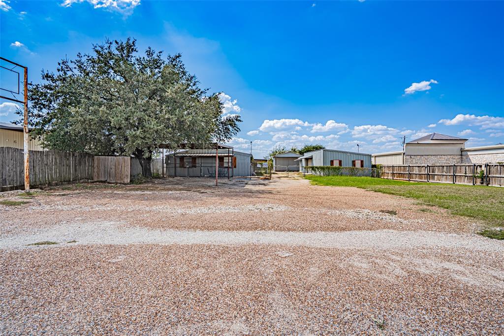 Eastwood Village - Commercial Sale