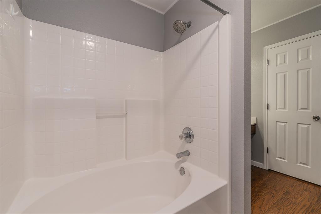 Keswick Gardens Ph 01 - Residential