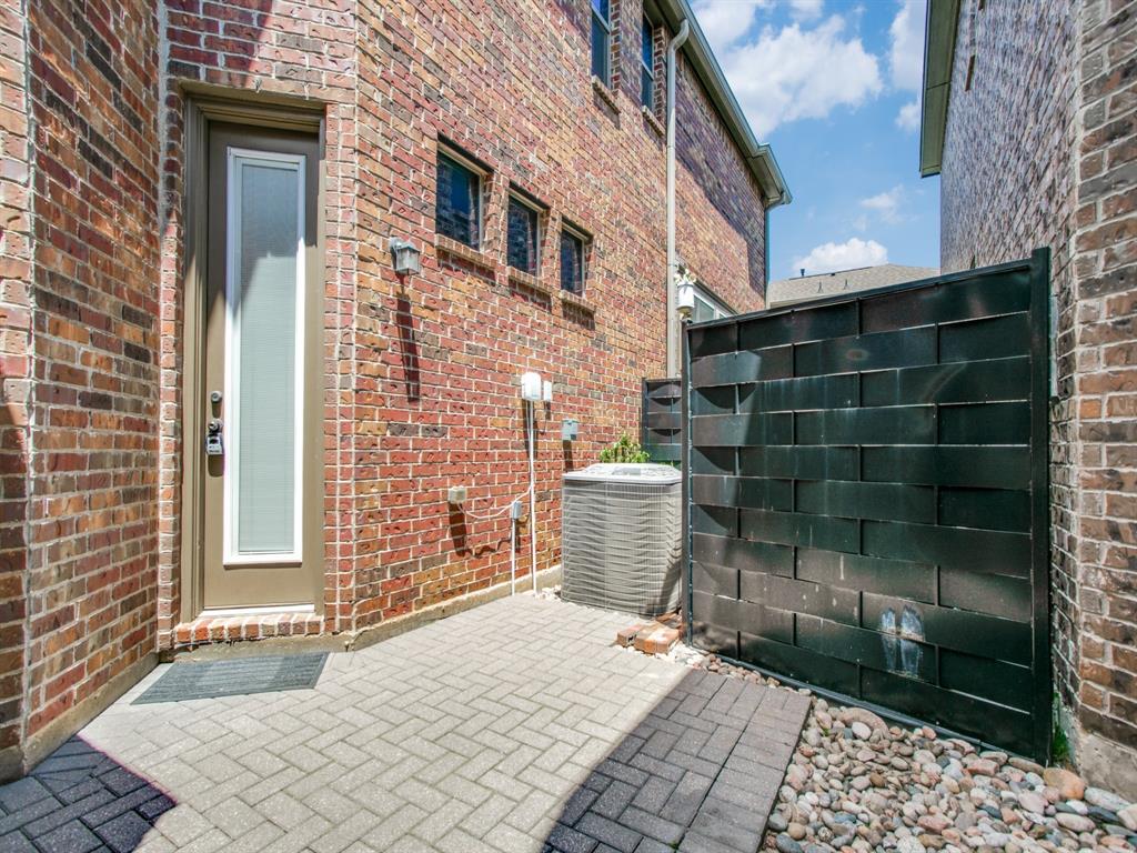 Keller Town Center Add - Residential Lease