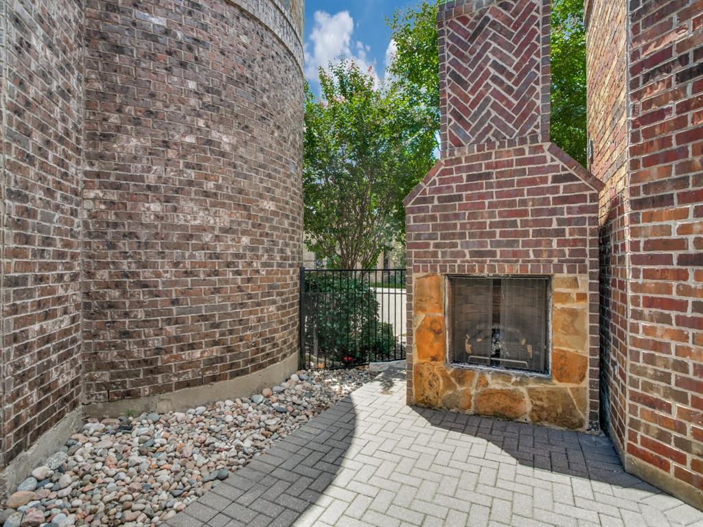 Keller Town Center Add - Residential Lease