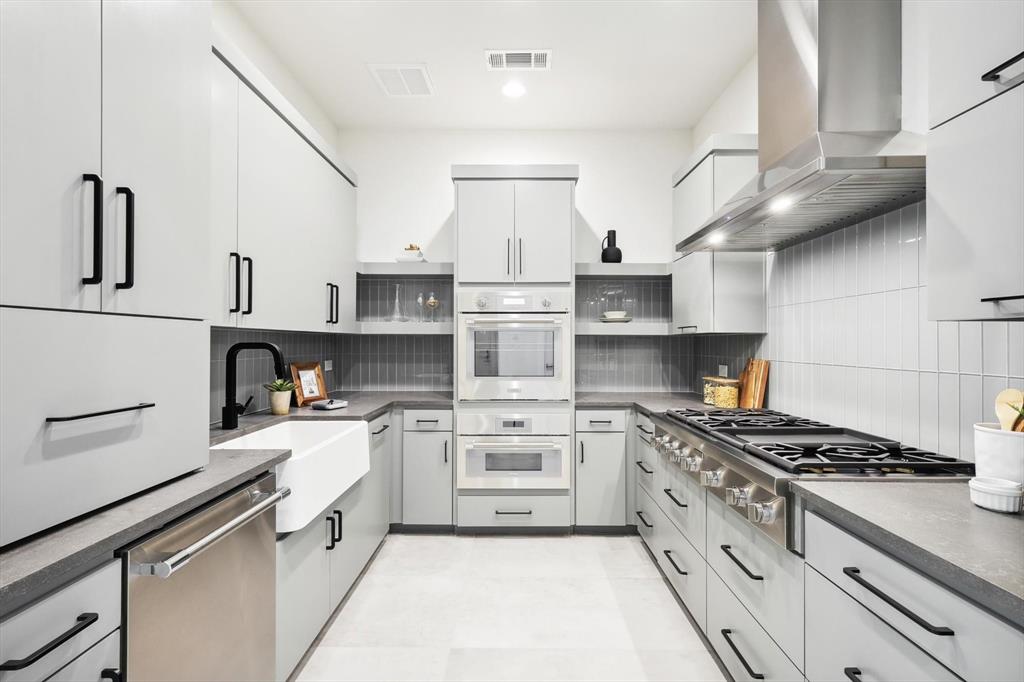 Harbour Oaks Estates - Residential