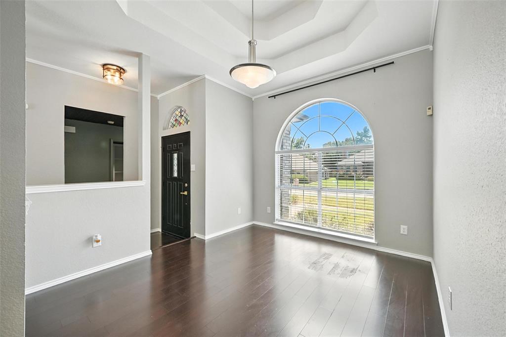 6813 Greenleaf Drive