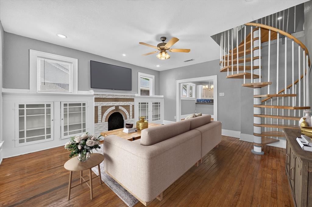 316 S Montreal Avenue