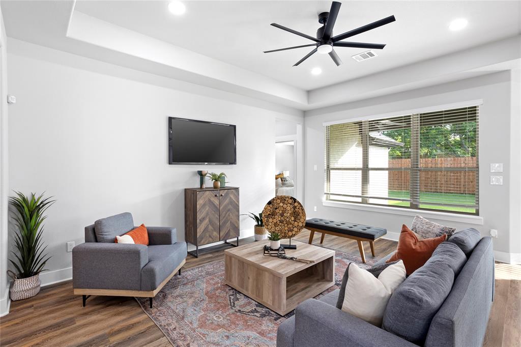 GLADIATOR ESTS - Residential