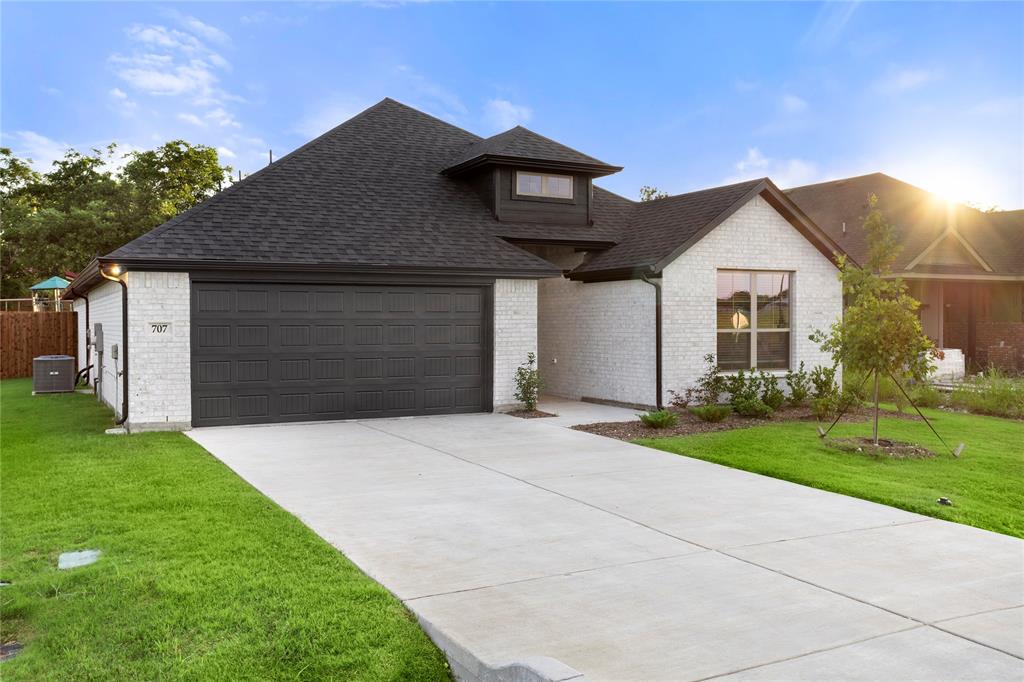 GLADIATOR ESTS - Residential