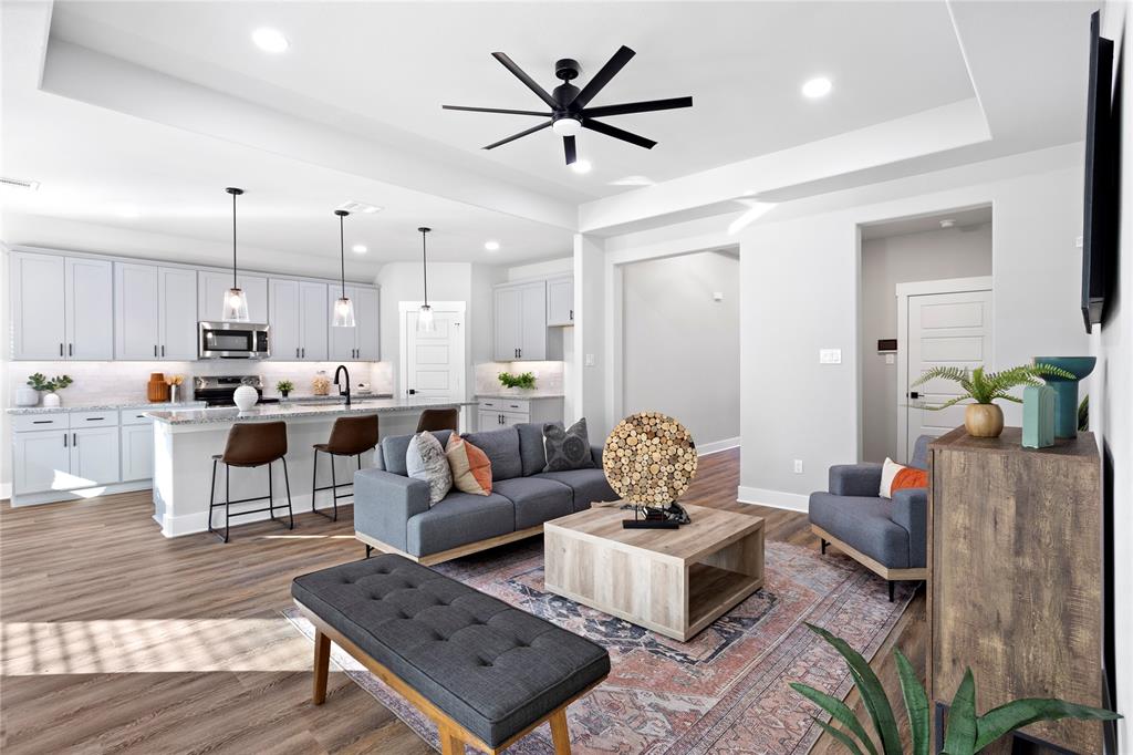 GLADIATOR ESTS - Residential