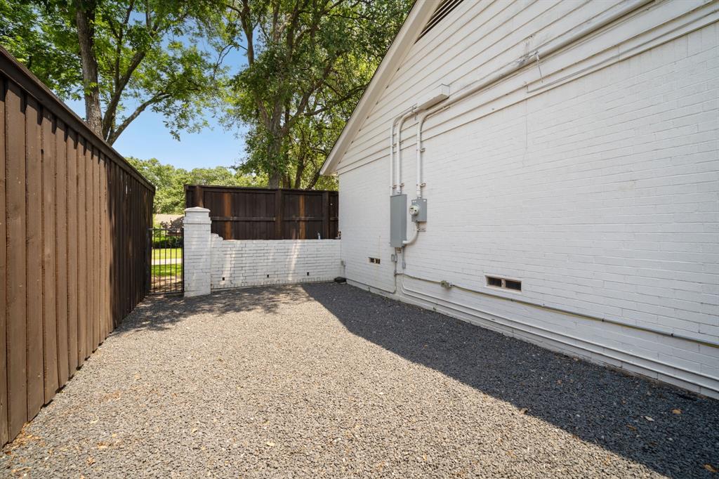 Luna Park Estates - Residential Lease