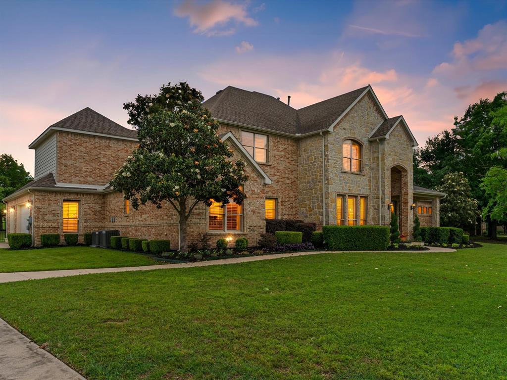 407 W Aurora Vista Trail
