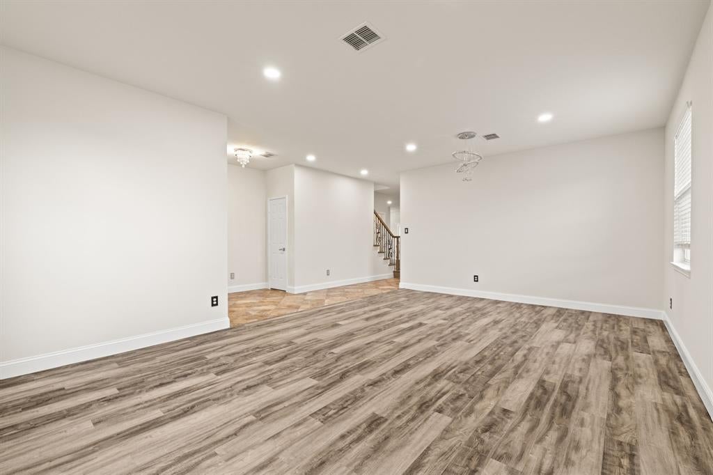 1937 Bradford Pear Square
