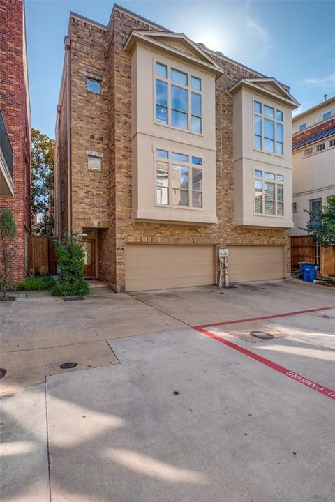 907 City Side Lane Dallas TX 75201