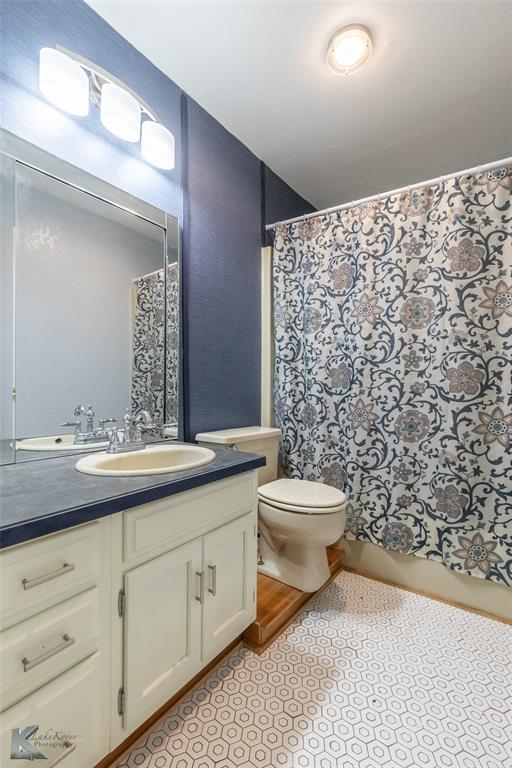 HOLIDAY HILLS - Residential