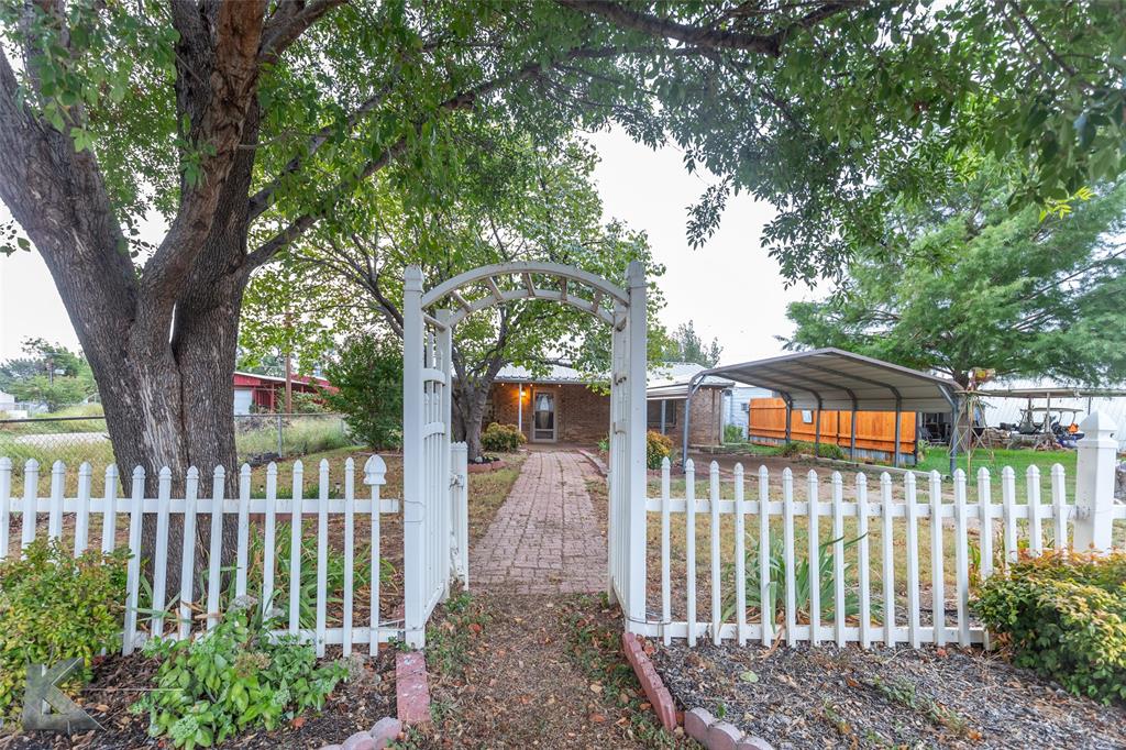 HOLIDAY HILLS - Residential