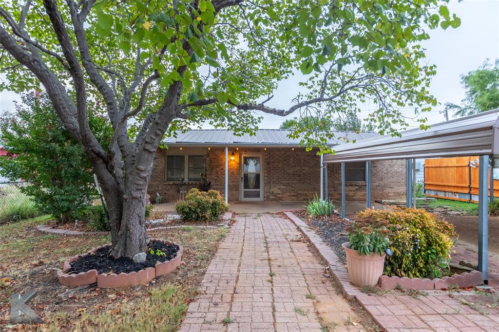 HOLIDAY HILLS - Residential