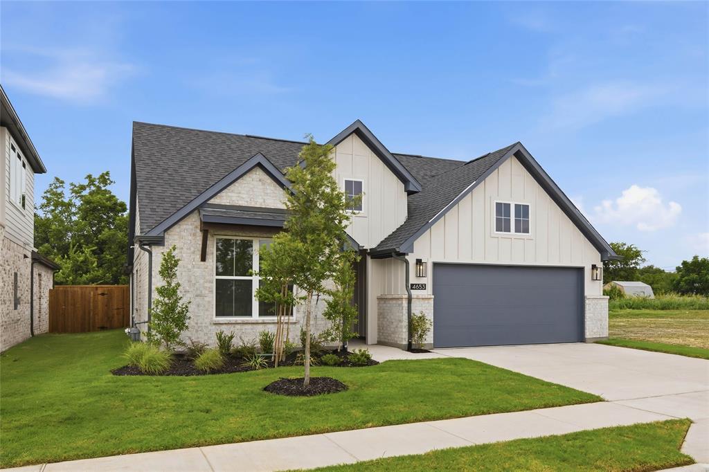 4653 Commack Drive