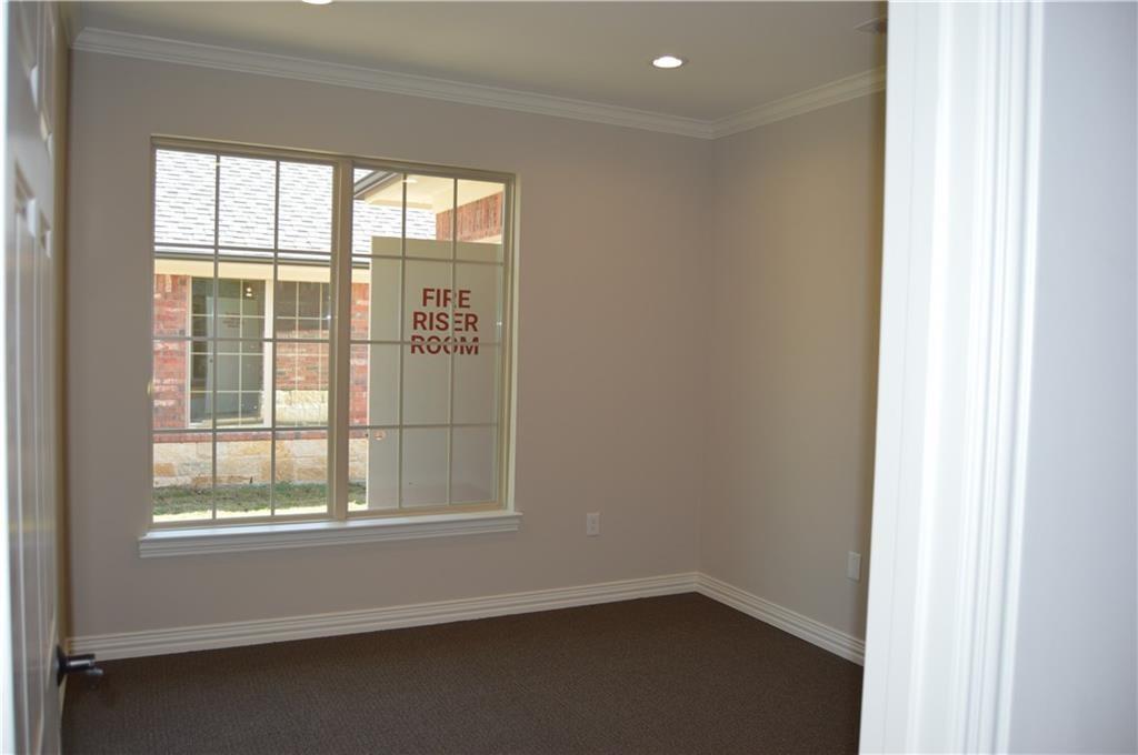 PRESTON CIRCLE OFFICE PARK LLC - Commercial Lease