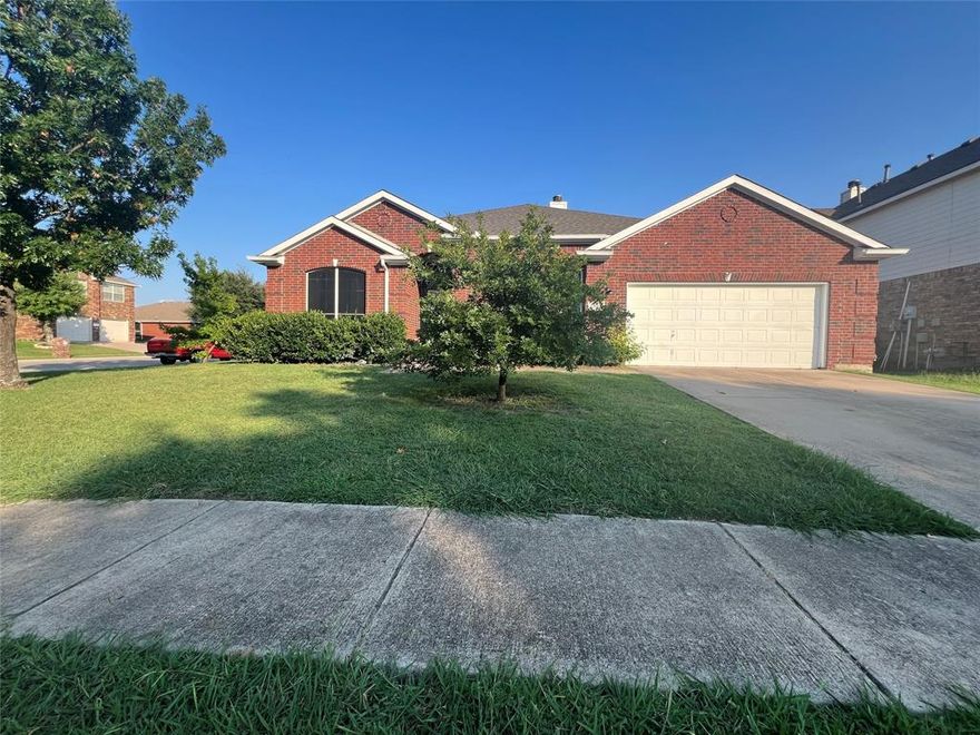 NEW Price reduction! on this beautiful house. Corner lot in a desirable area in the Diamond Creek subdivision in Forney. Fall in love with this charming, 4-2-2 house, which is waiting to welcome its new owners. Entering the house, you will see an open floor concept with a lot of updates. new flooring throughout, two living room areas with High ceilings and new chandeliers,  a fireplace to warm the family room area. New ceiling fans in all rooms. The modern kitchen features granite countertops, a breakfast bar area, and a central island with a Gas stove for all your family's cooking.  Complemented with SS appliances. The  Master bedroom includes a separate Shower and vanities, a soaking tub, and a walk-in closet. and an additional room to be used as desired for an office or studio.  New roof installed in 2024, and new HVAC, a large backyard fully fenced for your privacy. There is a community pool to enjoy with your family and friends. It is near restaurants, grocery stores, and schools. There is an Easy commute to US-80.  Call LA  for all your questions. 
The seller is offering a home warranty. The refrigerator, washer, and dryer will convey with the sale with a reasonable offer.
The seller is open to negotiating any offers.  Make your appointment to show it today. Showings require a 2-hour notice to place the dog in the dog's case or take it out of the house.