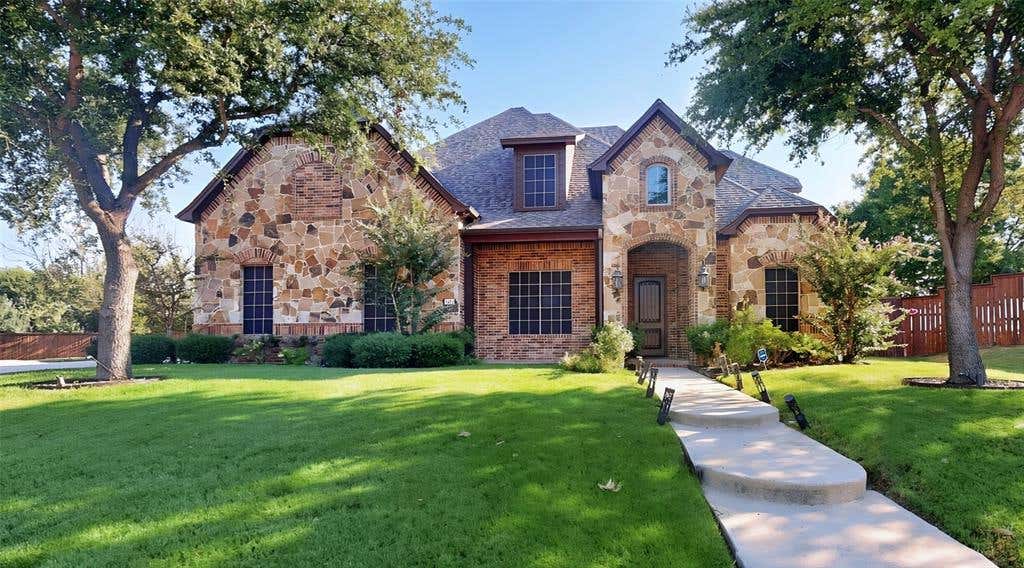 Photo of 1641 Hidden Bluff Court, Prosper, TX 75078 (MLS # 21307502)