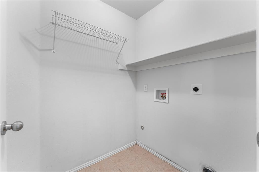 RIVER RIDGE PH 1 BLOCK A LOT 7 - Residential