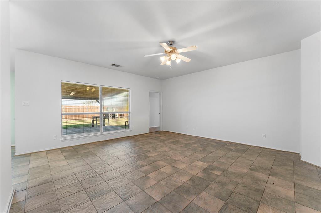 RIVER RIDGE PH 1 BLOCK A LOT 7 - Residential