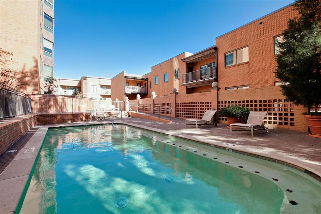 Crestpark Highland Park Condo - Residential