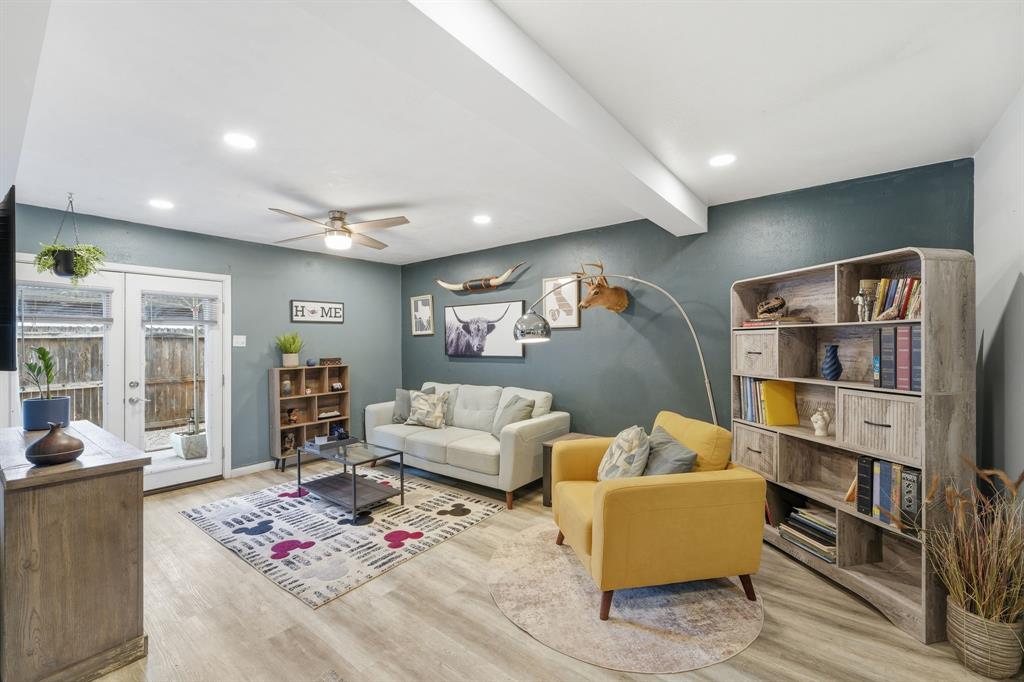 1821 E Grauwyler Road 181