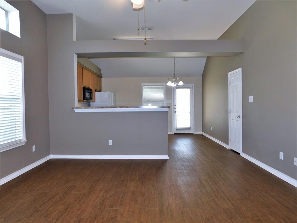 Country Lakes North - Residential Lease