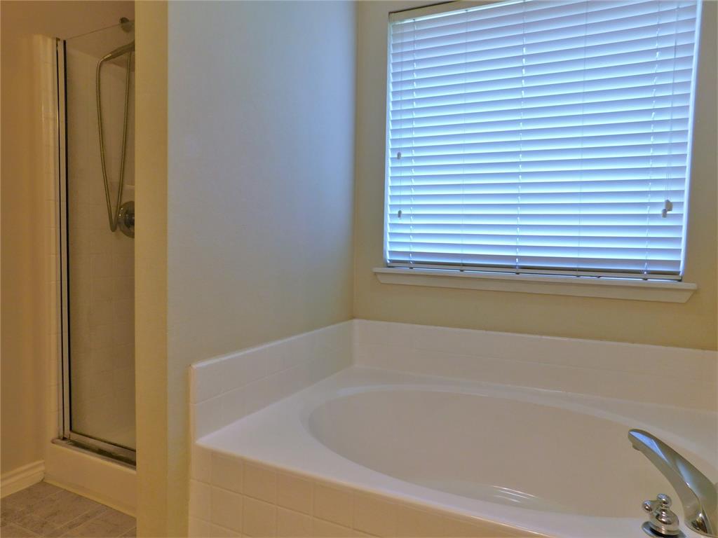 Country Lakes North - Residential Lease