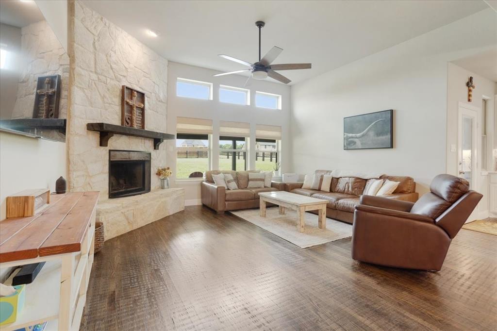 1205 Redbud
