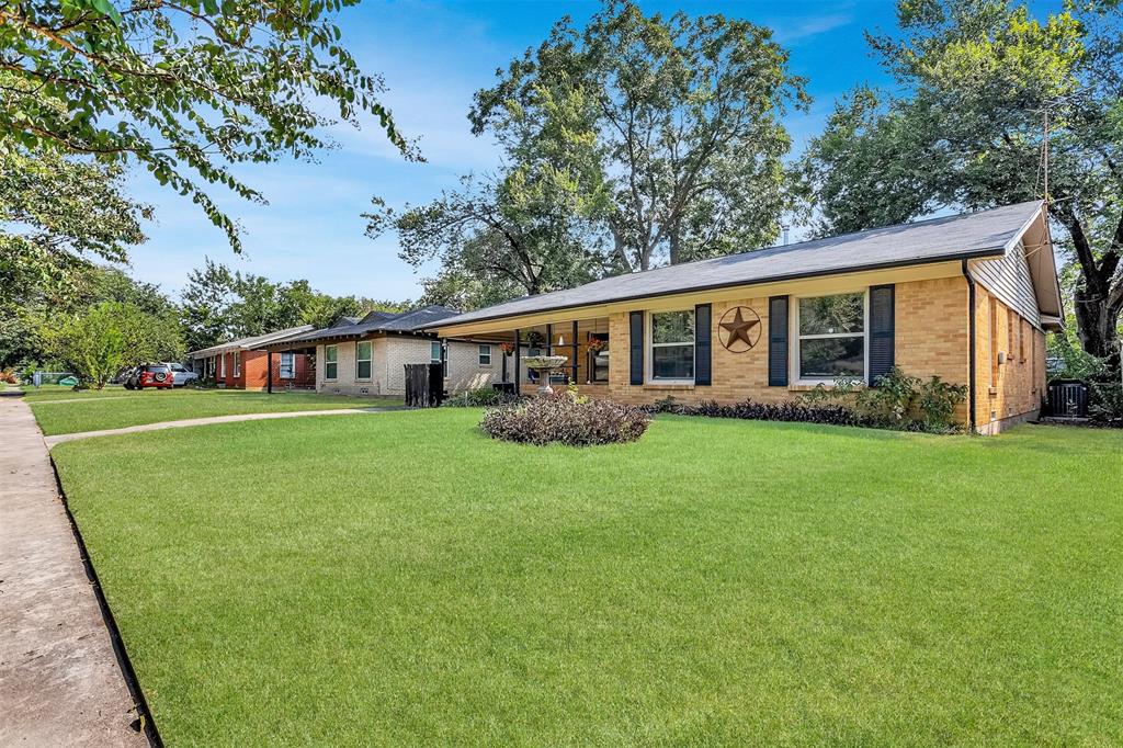 1924 Las Cruces Lane