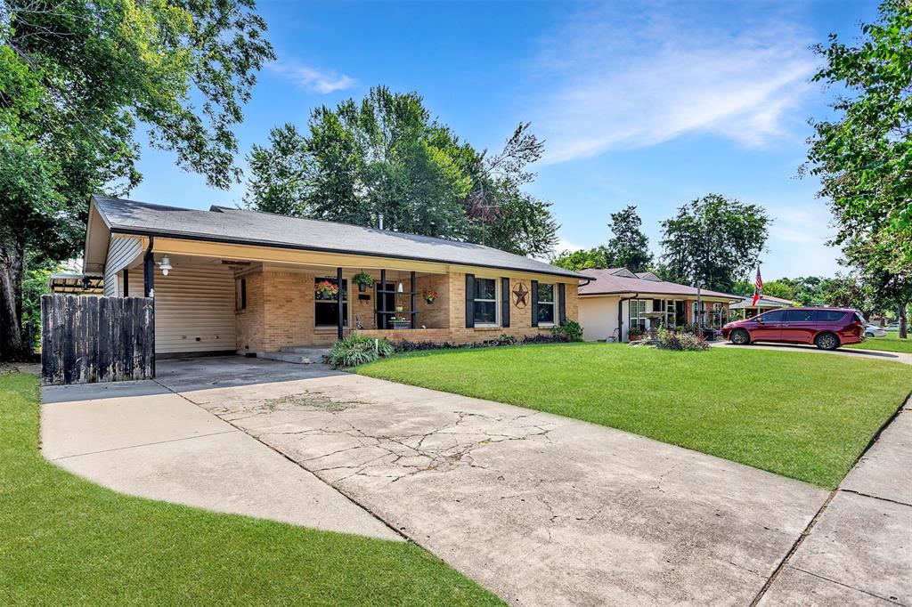 1924 Las Cruces Lane