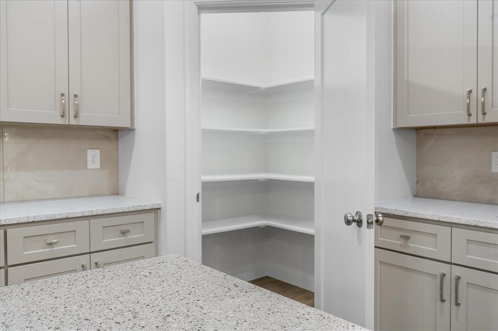 Howard W R Add - Residential