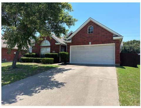 Photo of 3904 Ridge Gate Drive, Plano, TX 75074 (MLS # 21369542)