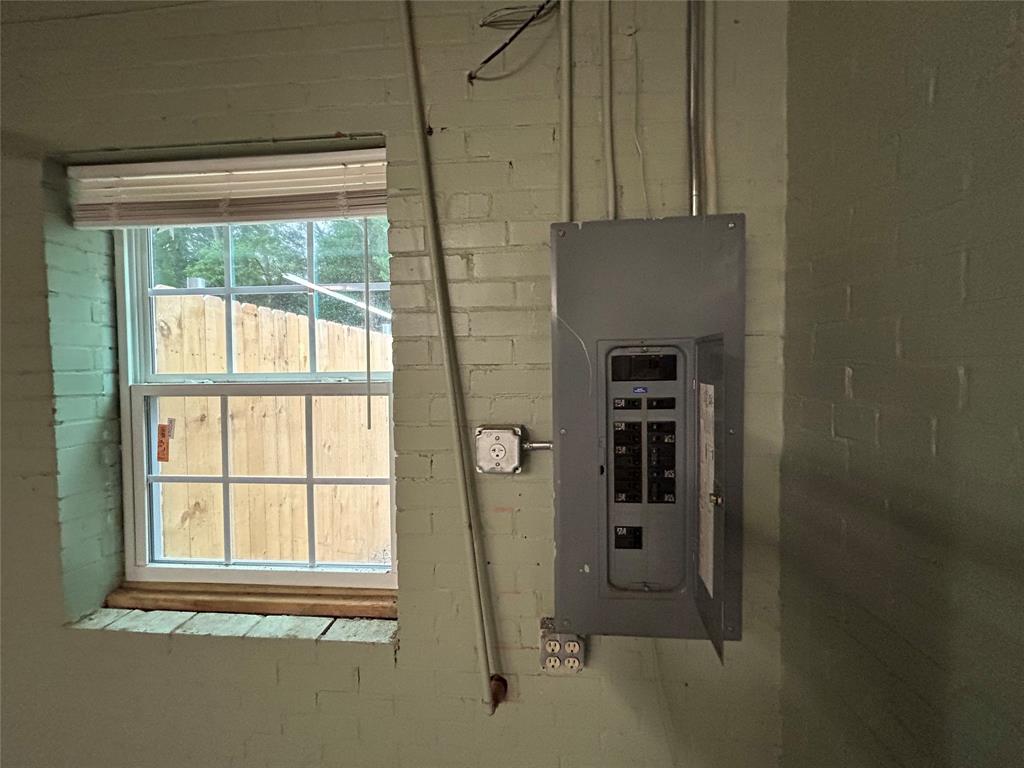 Herndon - Commercial Sale