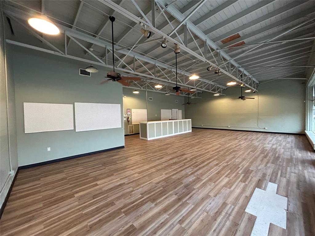 Herndon - Commercial Sale