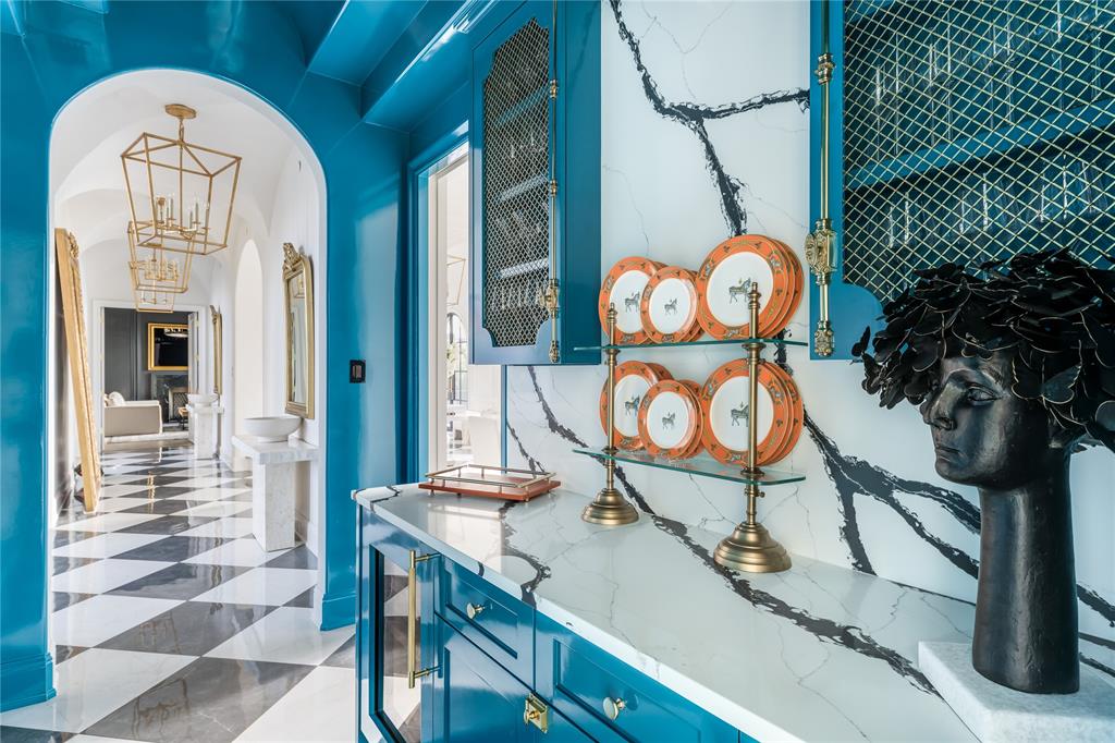 12460 Farmstead Drive