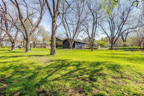 A home in Mineral Wells