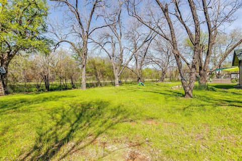 A home in Mineral Wells