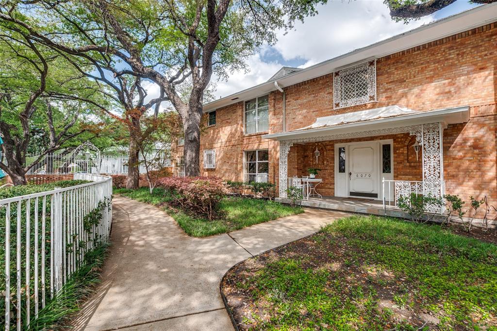 Sixty Forty Place Condo - Residential