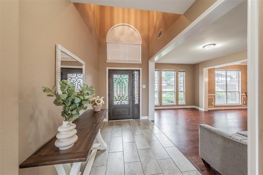 275 Meadowside Drive