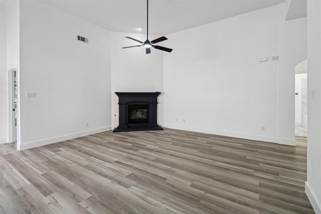 7242 Summit Parc