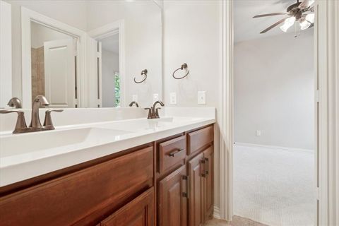 Tiny photo for 420 Plumwood Way, Fairview, TX 75069 (MLS # 21071165)